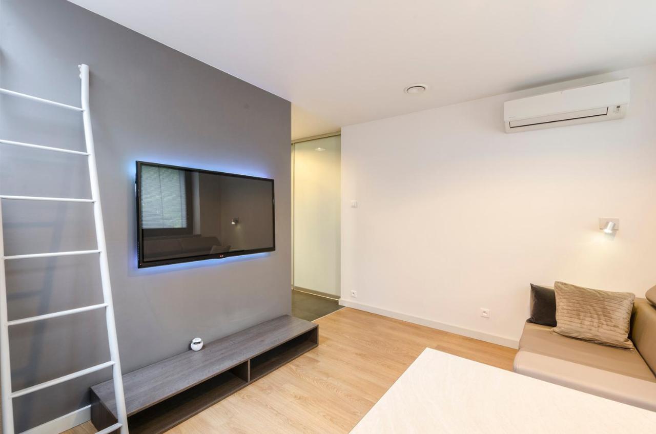 Lupoapartments Kosynierow Klimatyzacja Dostep Na Kod Łódź Exterior foto